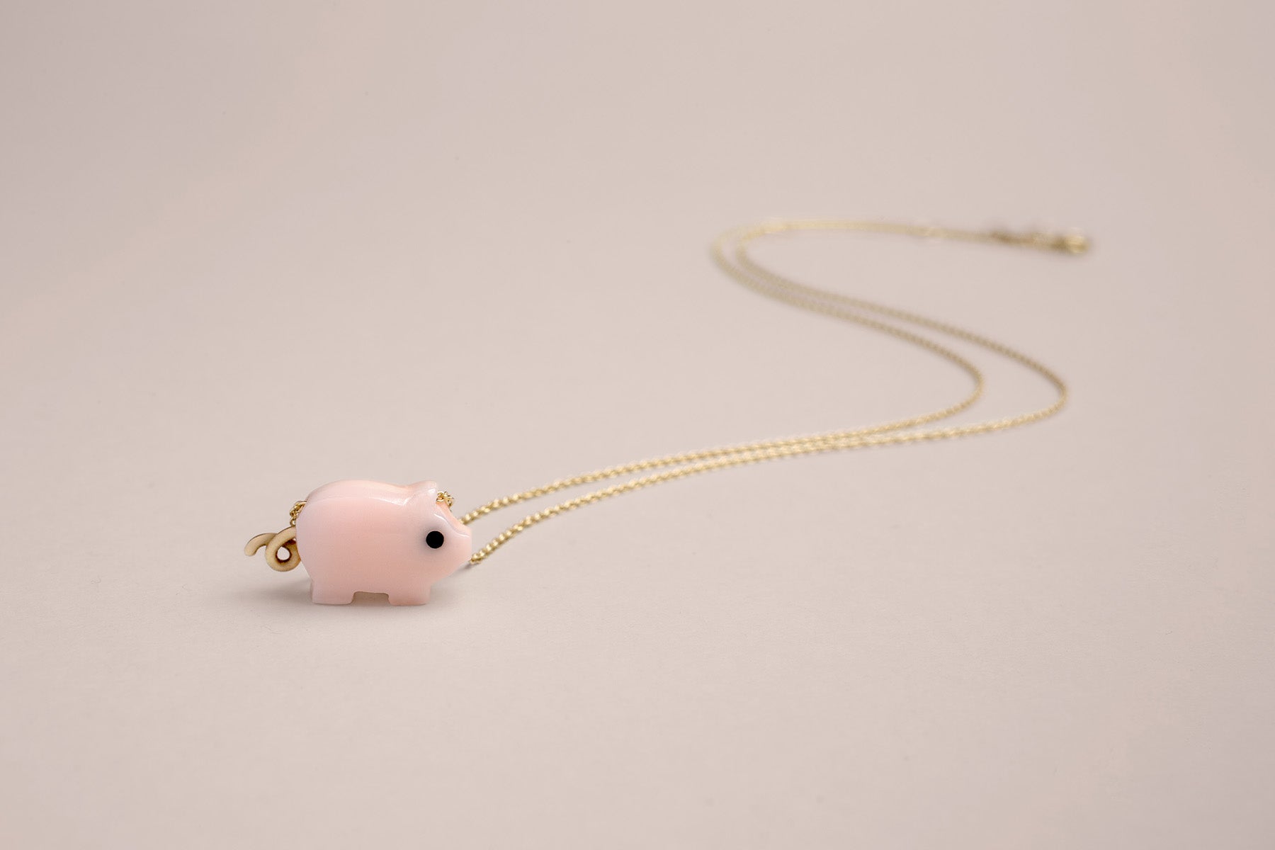 PIGGY NECKLACE
