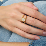 EXAGONAL OPAL RING